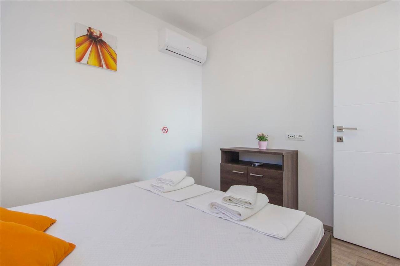 Villa Top Of Murter, Two Bedroom Apartment Luaran gambar